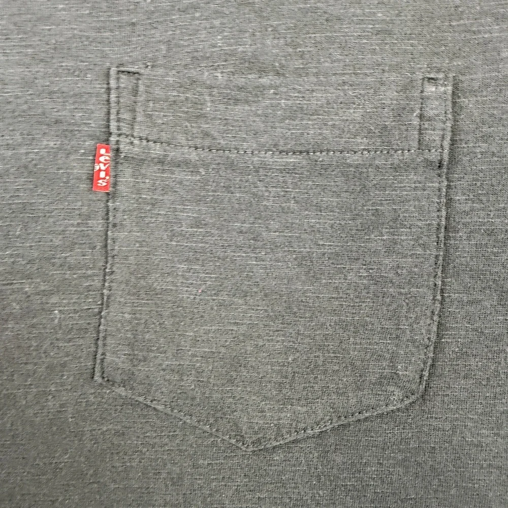 Levi Strauss & Co Men's‎ L Large Black V-Neck Pocket T-Shirt VTG